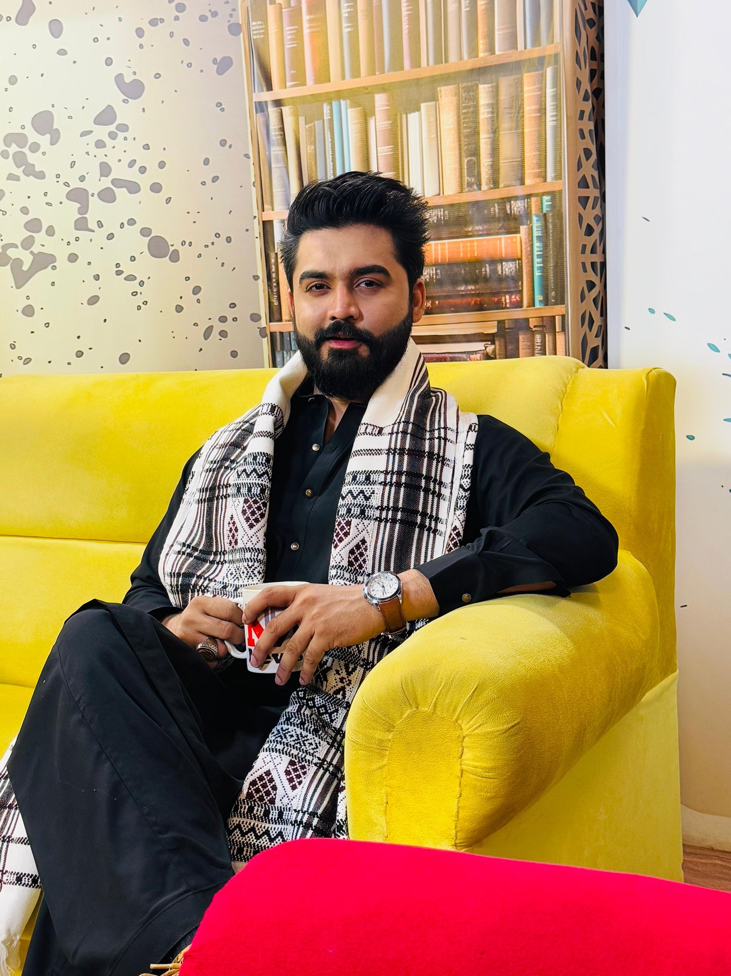 Regal Elegance: Colorful Hyderabadi Tharri Wadera Shawl for Men (Mehrabi)