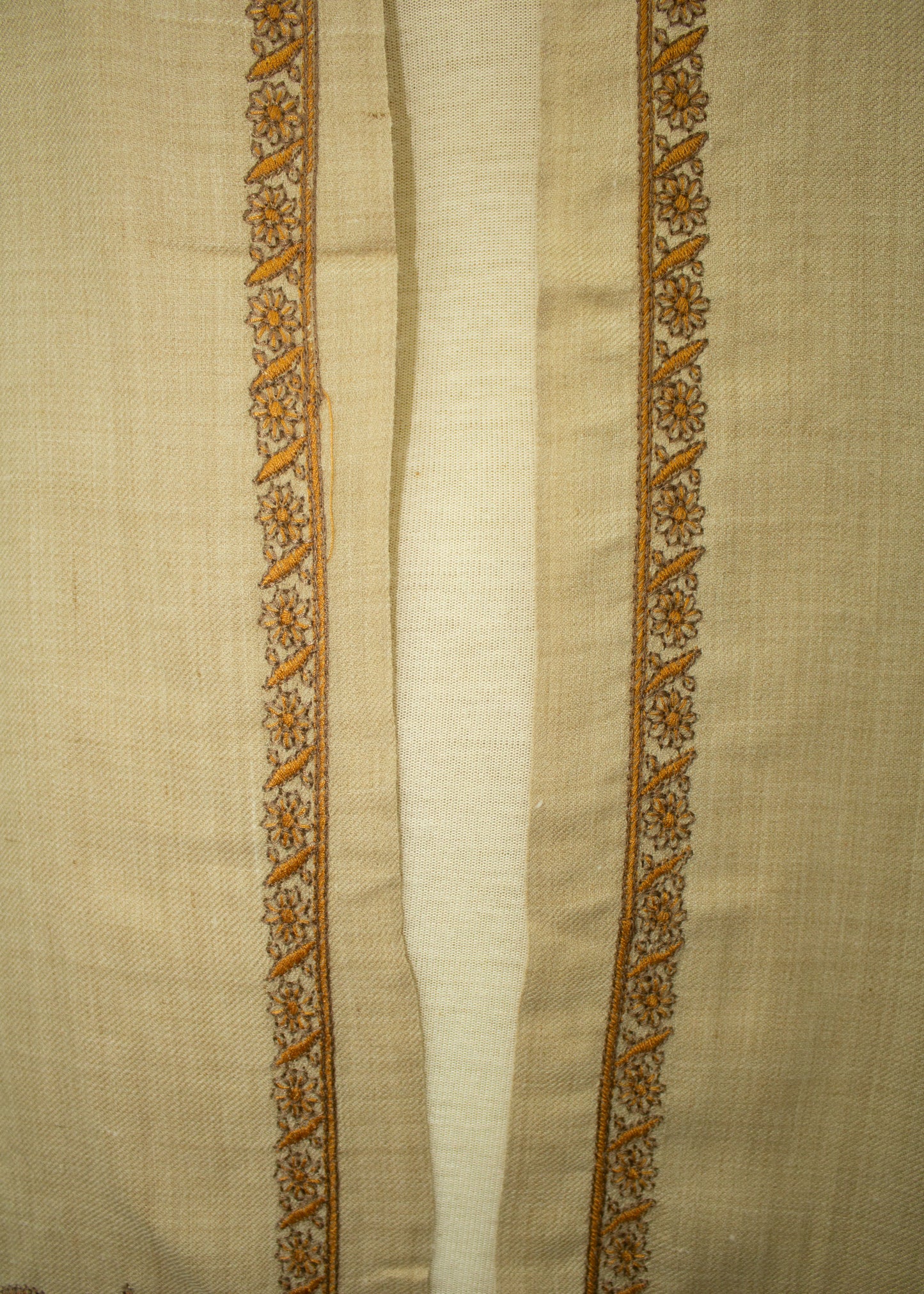 Kashmiri Kingri Style Shawl For Men