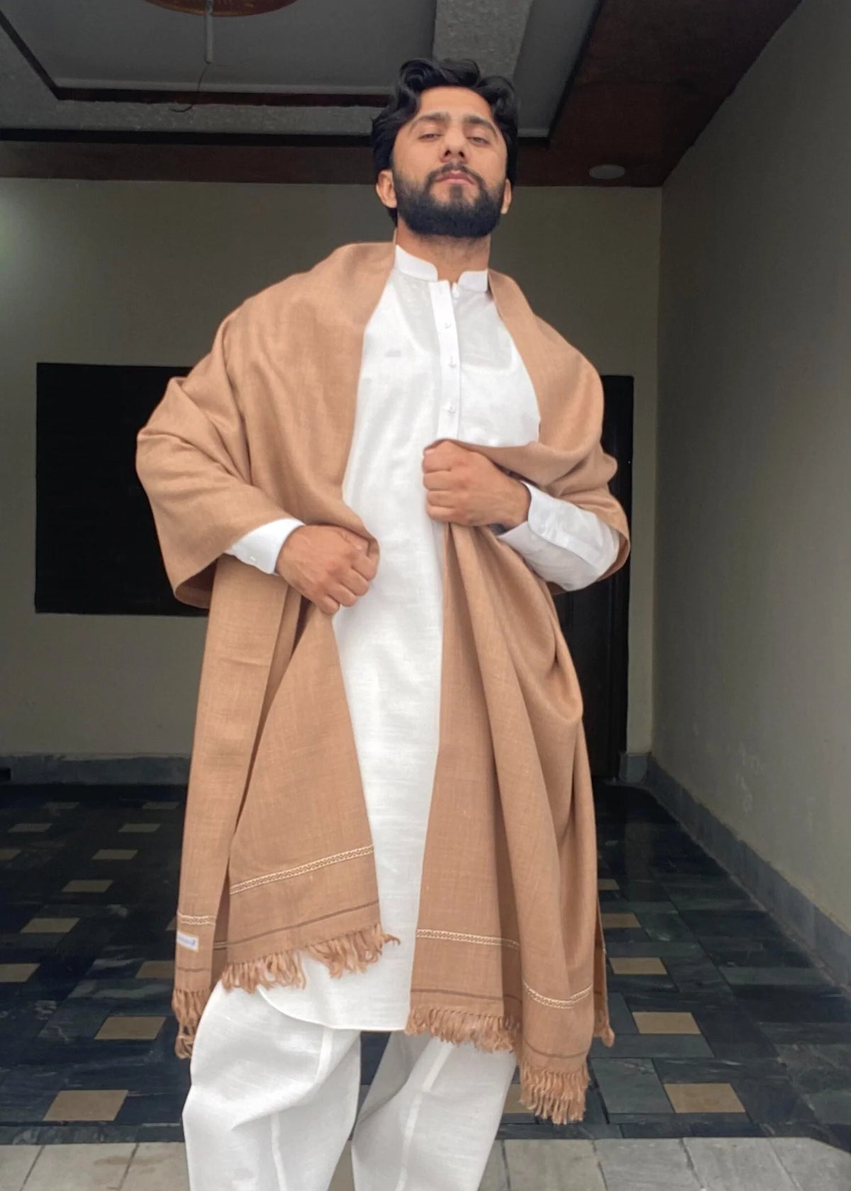 ہلکے وزن کی سواتی دھوسہ شال مردوں کے لیے | کمال خان شال