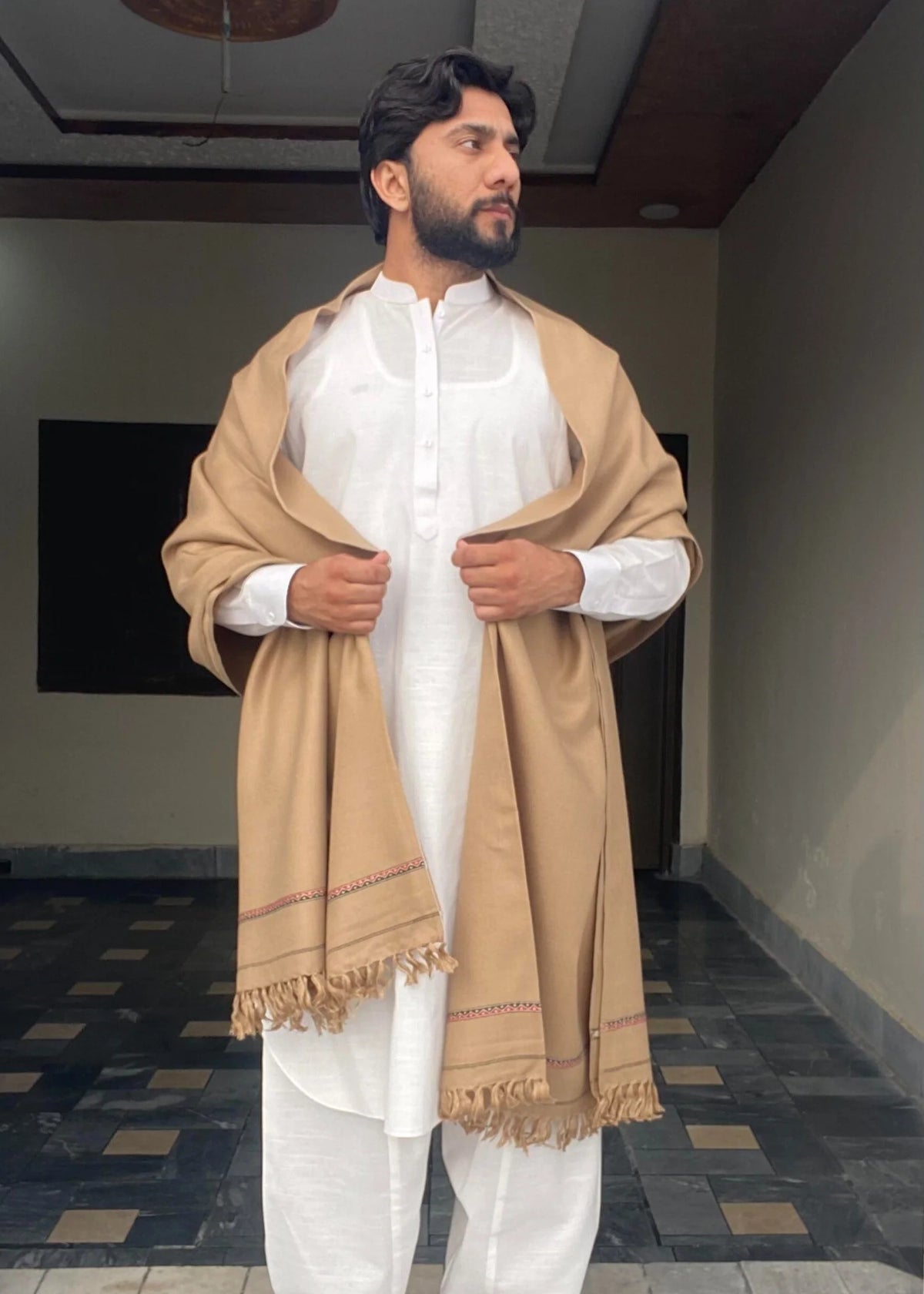 ہلکے وزن کی سواتی دھوسہ شال مردوں کے لیے | کمال خان شال