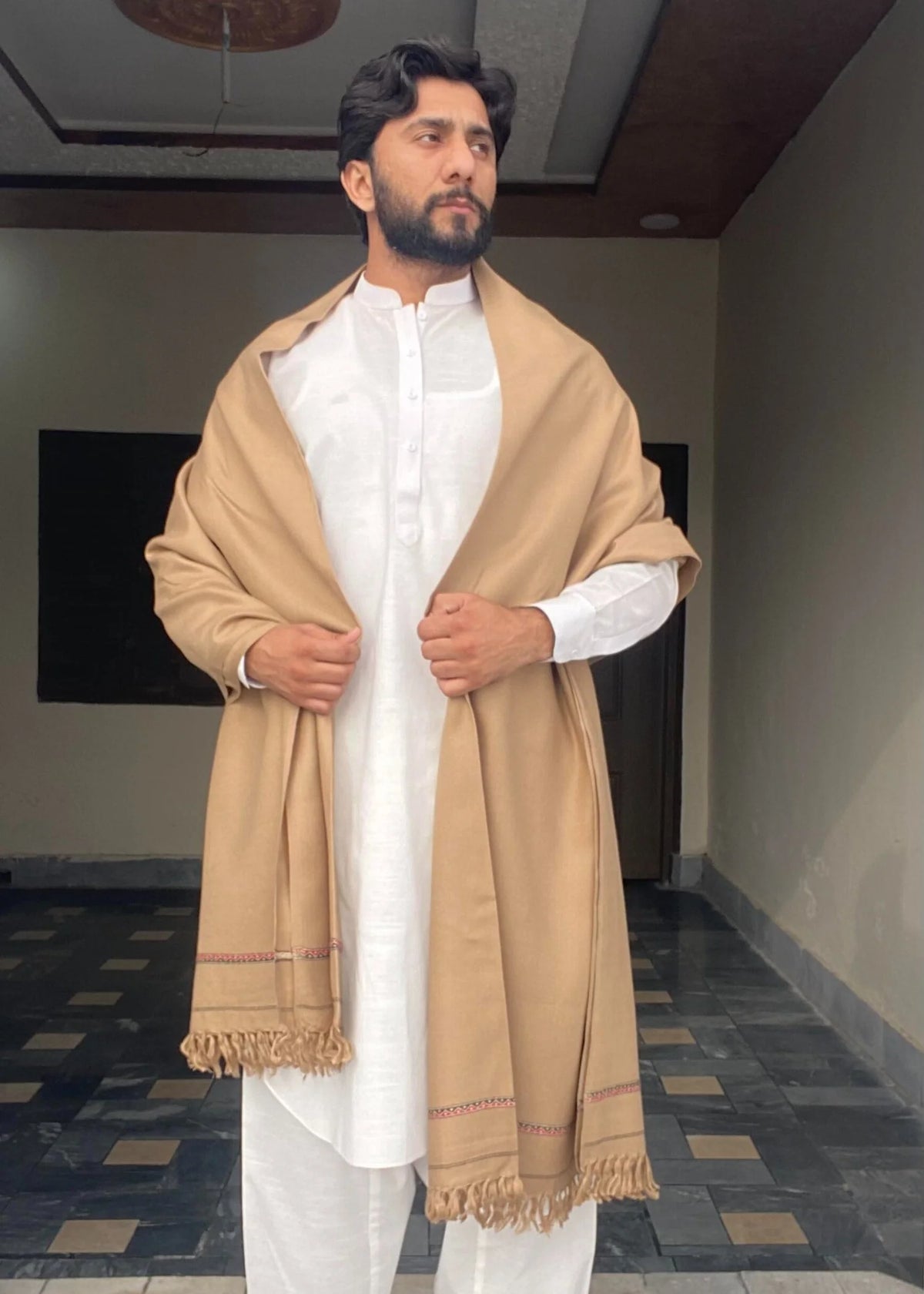 ہلکے وزن کی سواتی دھوسہ شال مردوں کے لیے | کمال خان شال