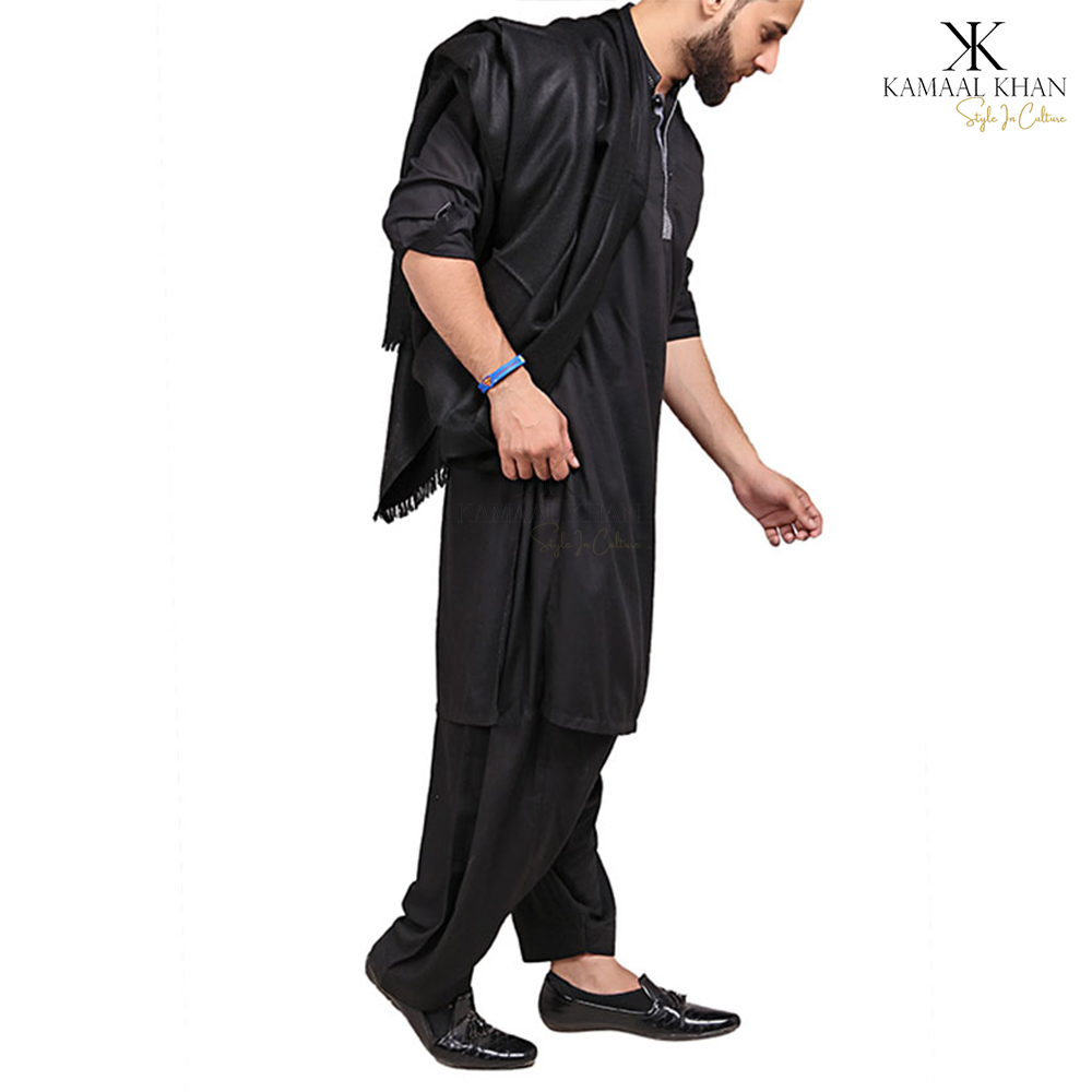 Exquisite Kashmiri Dhussa Shawl: Pure Wool Luxury for Men