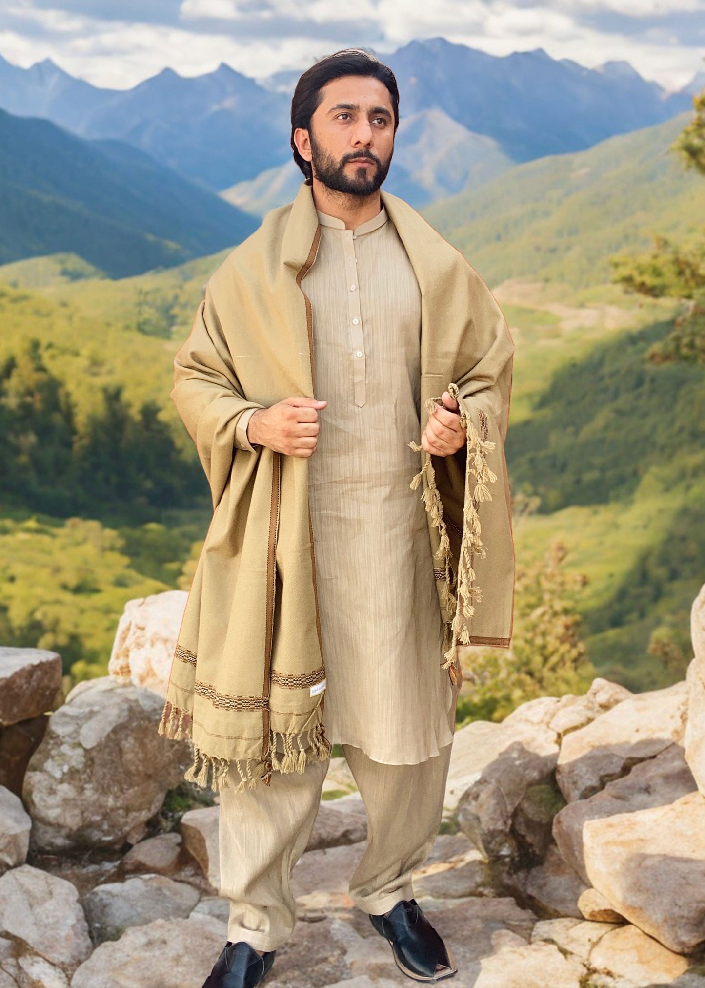 Distinguished Elegance: Pure Acrylic Woolen Peshawari Dhussa Shawl for Men (Medium)