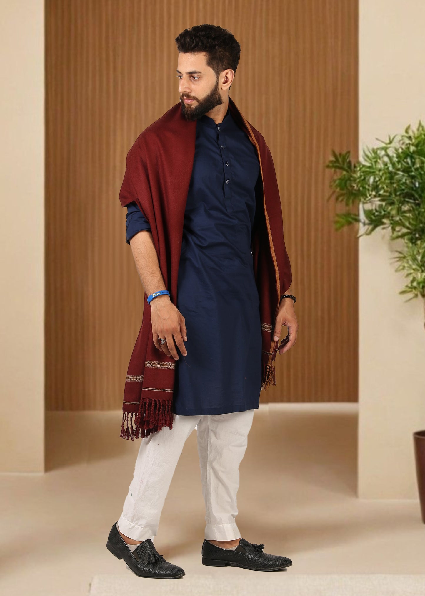 Distinguished Elegance: Pure Acrylic Woolen Peshawari Dhussa Shawl for Men (Medium)