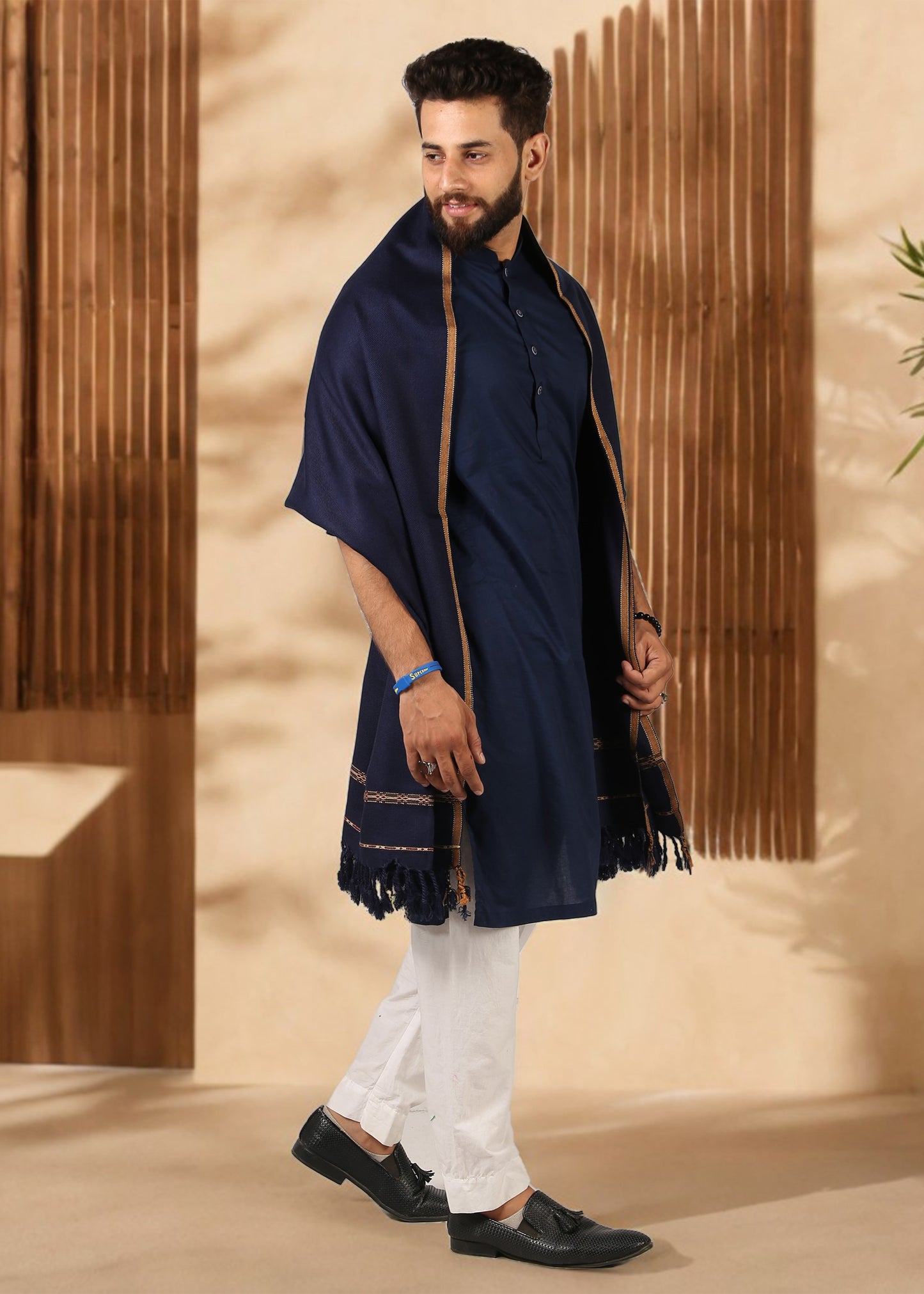 Distinguished Elegance: Pure Acrylic Woolen Peshawari Dhussa Shawl for Men (Medium)