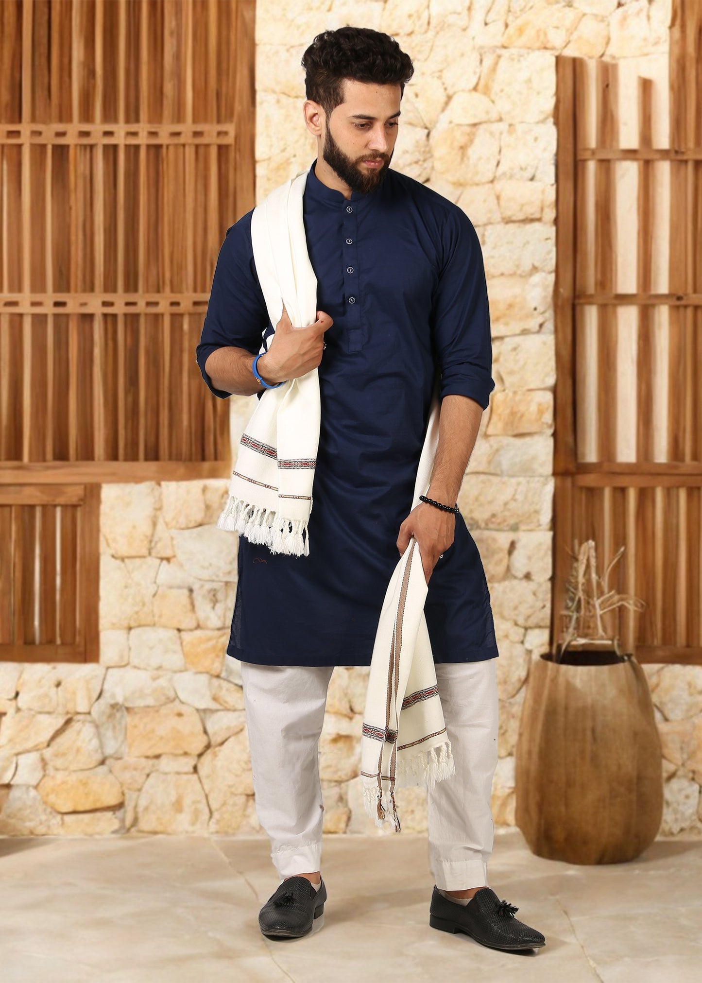 Distinguished Elegance: Pure Acrylic Woolen Peshawari Dhussa Shawl for Men (Medium)