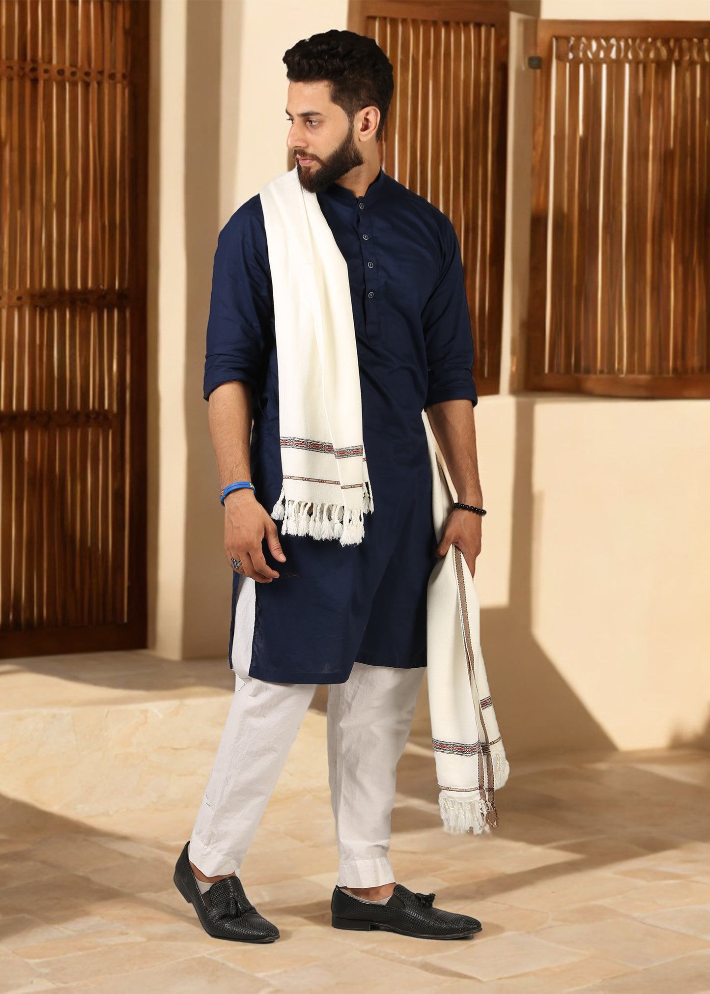 Distinguished Elegance: Pure Acrylic Woolen Peshawari Dhussa Shawl for Men (Medium)