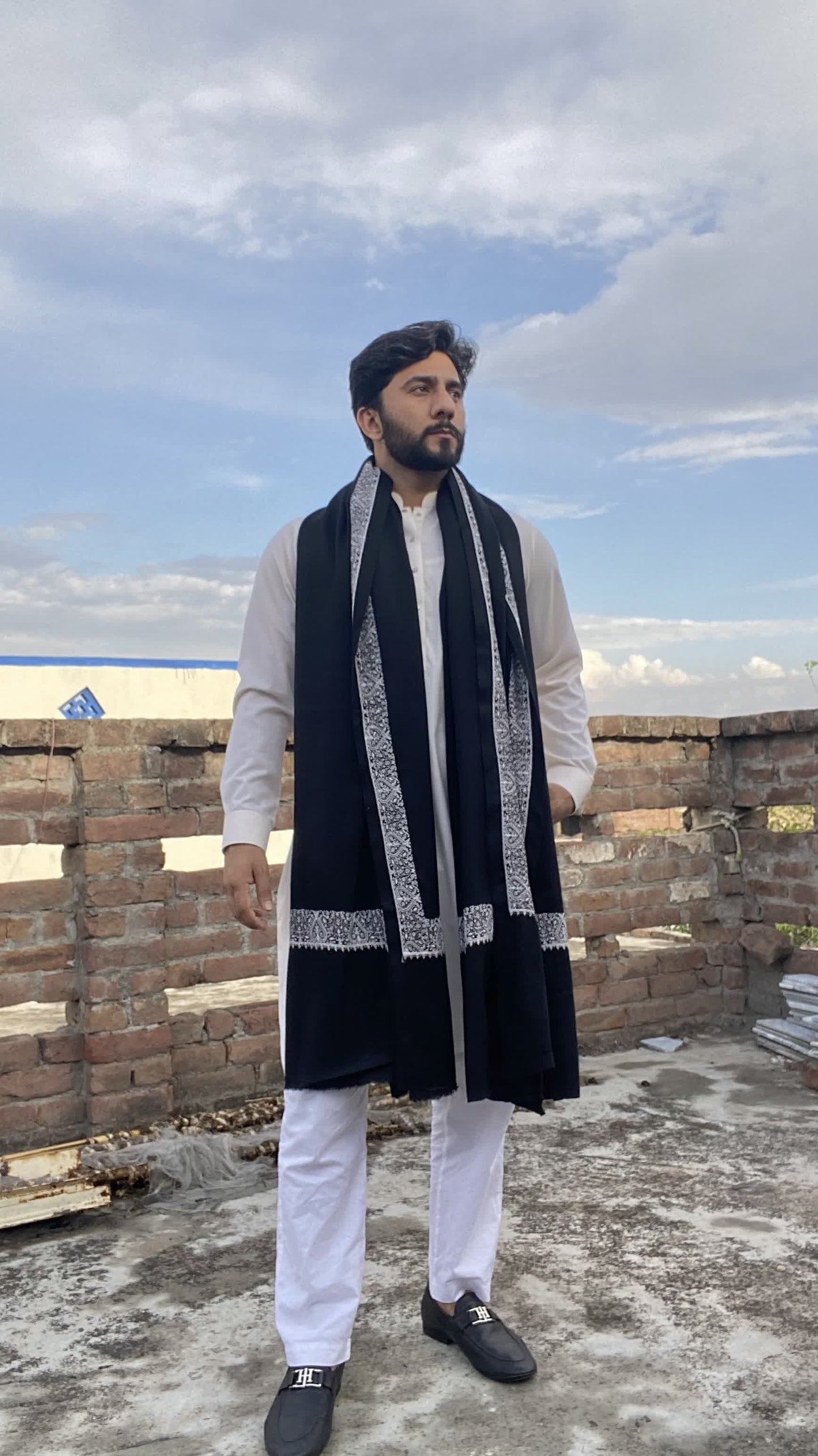 Kashmiri Reshamkar Style Shawl White & Black