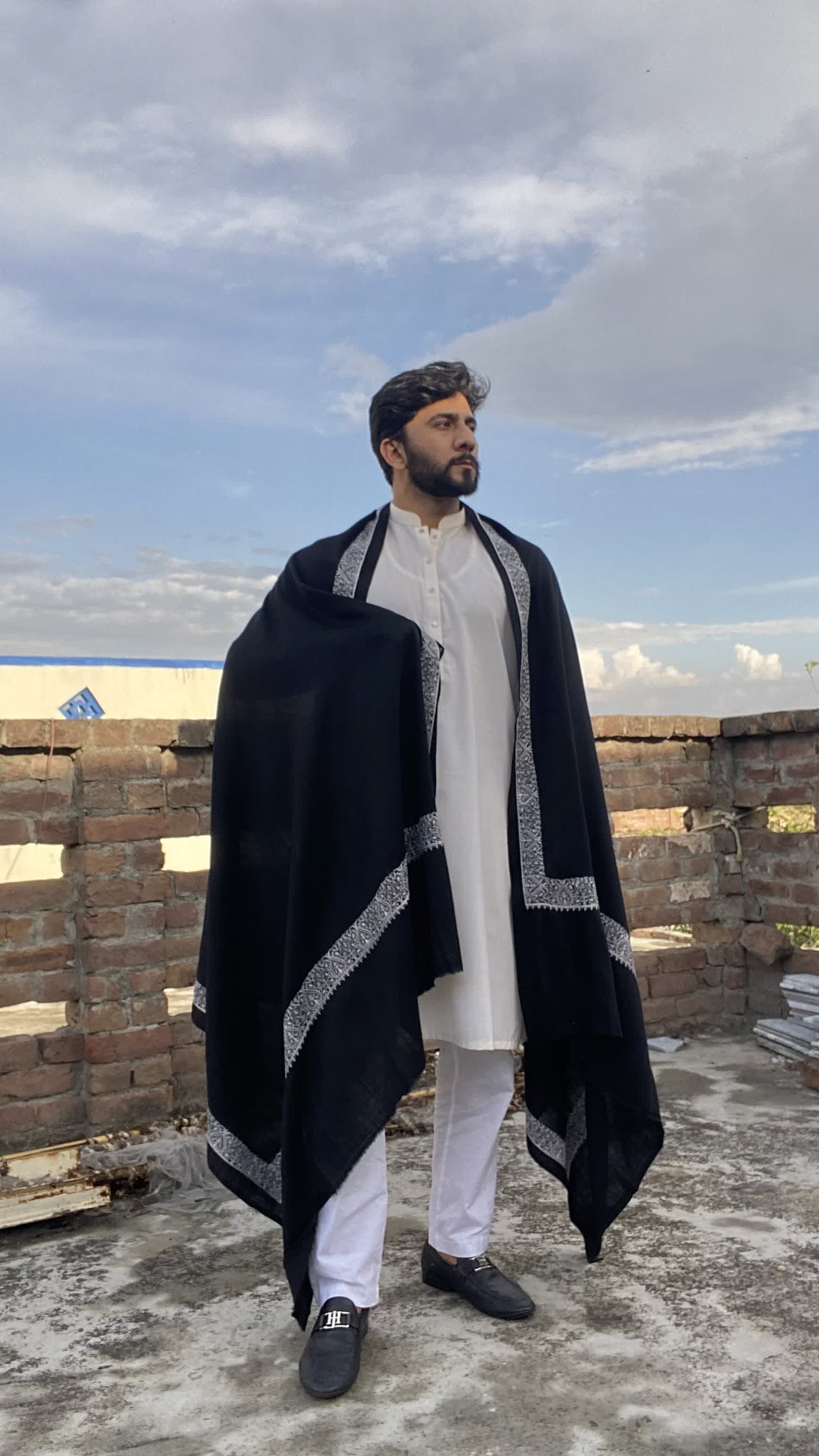 Kashmiri Reshamkar Style Shawl White & Black