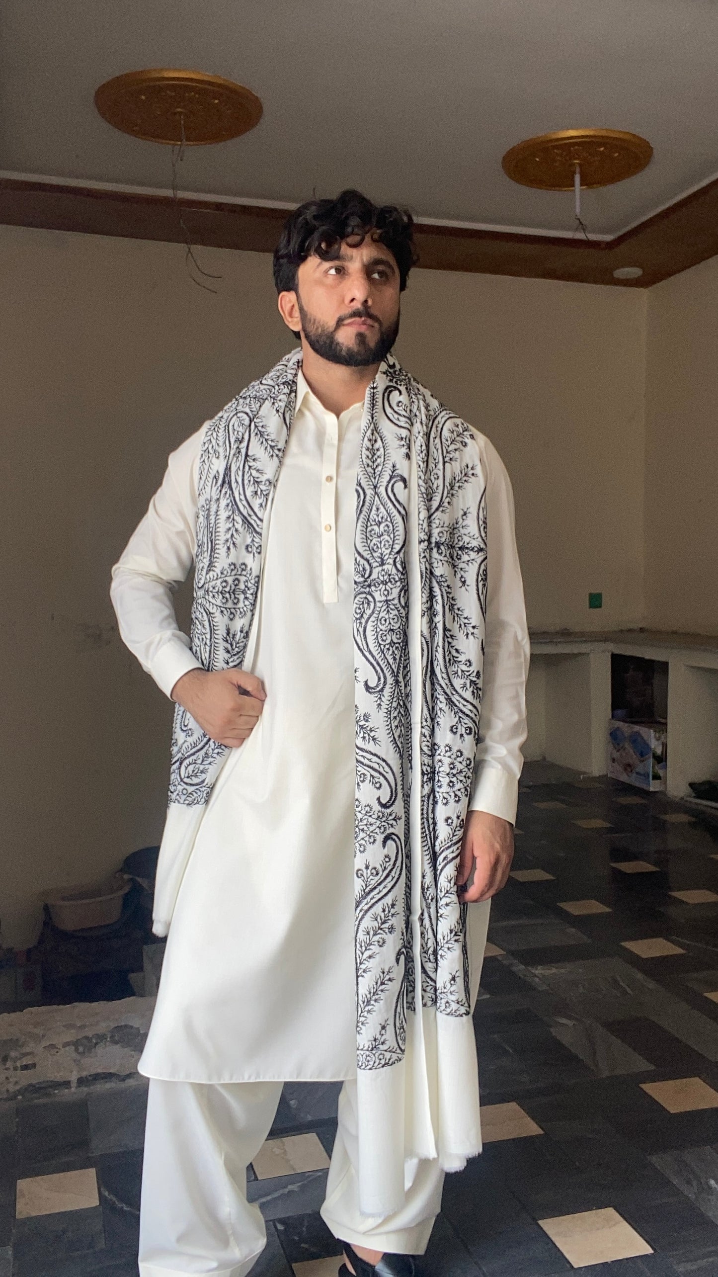 Indian Style Kashmiri Jaal Shawl For Men