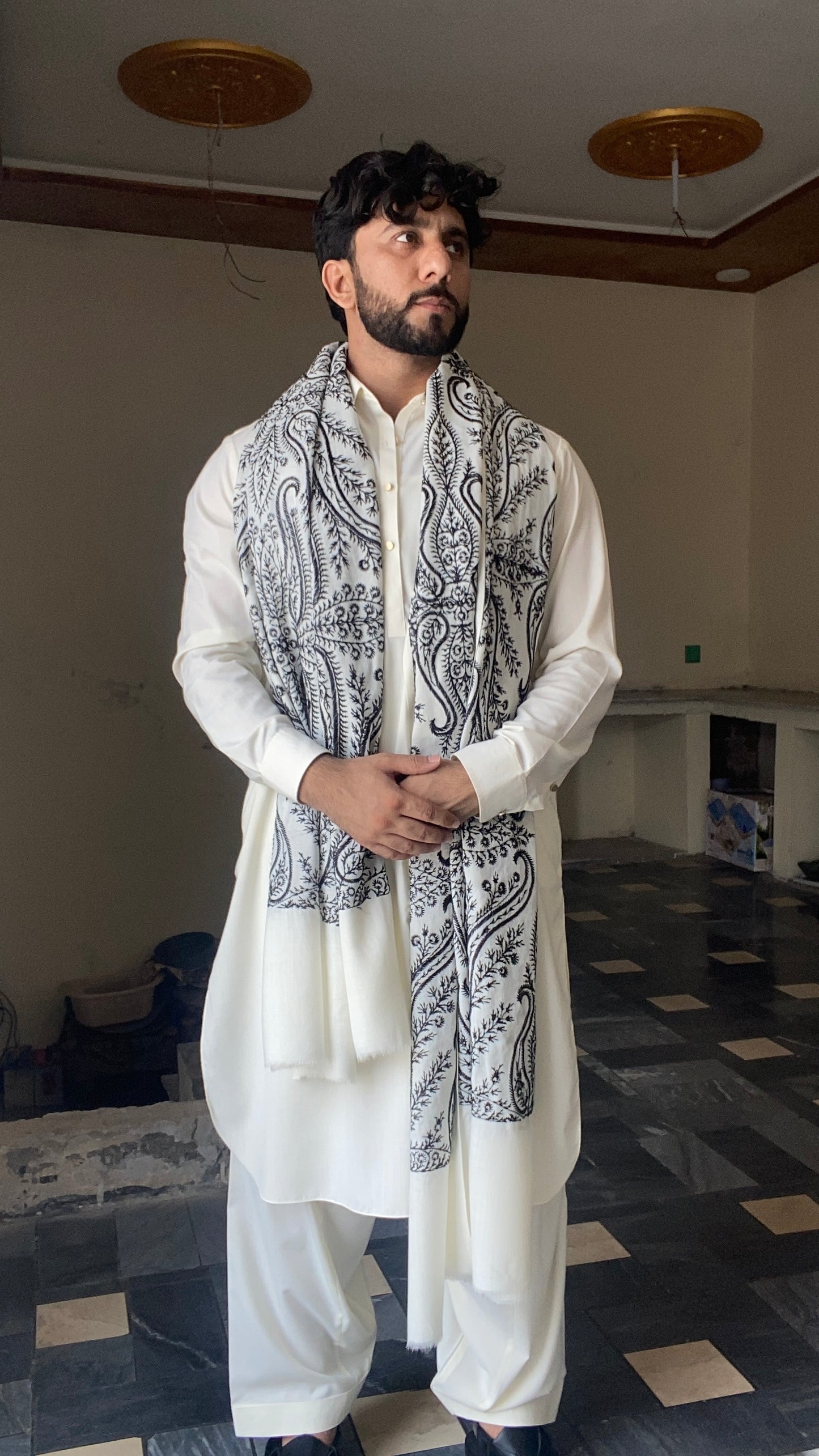 Indian Style Kashmiri Jaal Shawl For Men