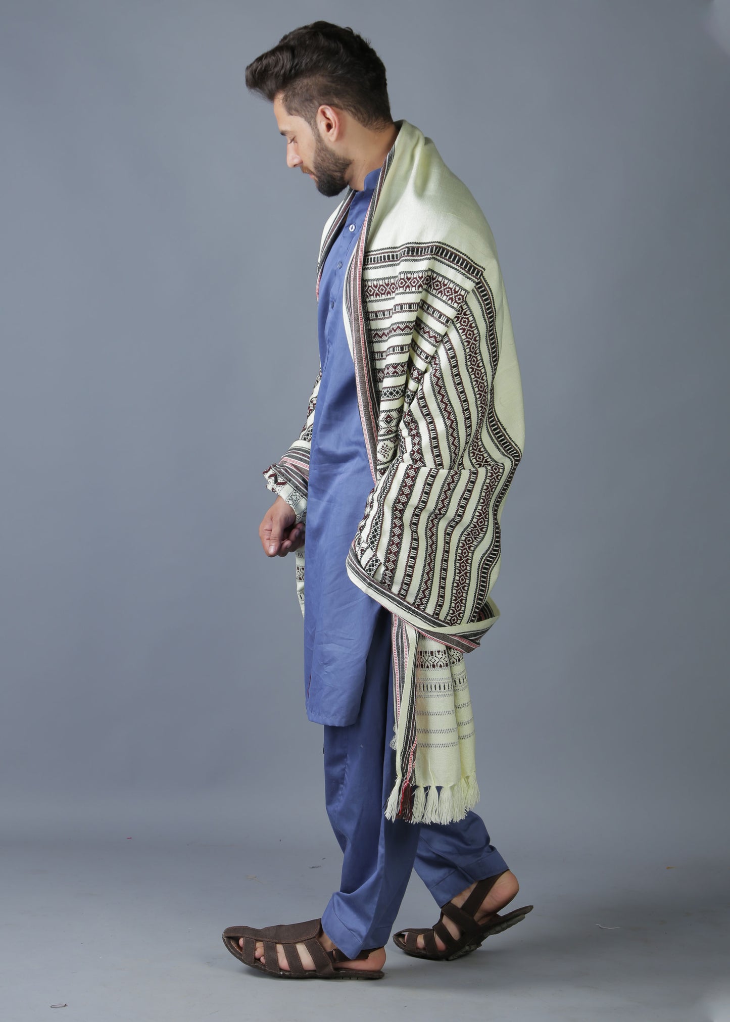 Regal Elegance: Colorful Hyderabadi Tharri Wadera Shawl for Men