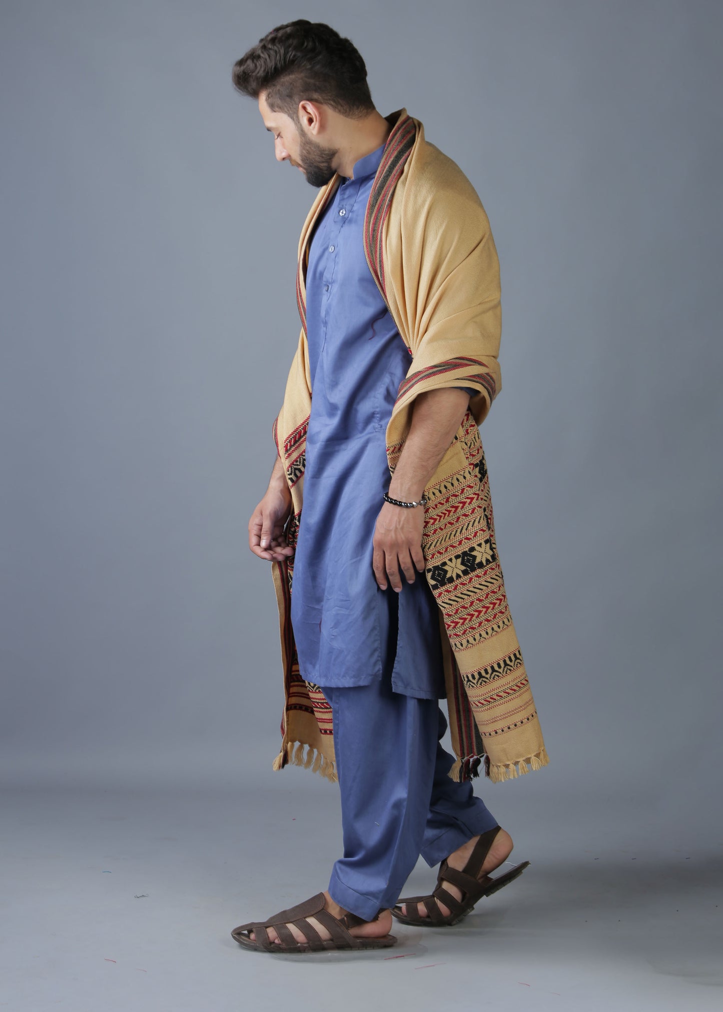 Regal Elegance: Colorful Hyderabadi Tharri Wadera Shawl for Men