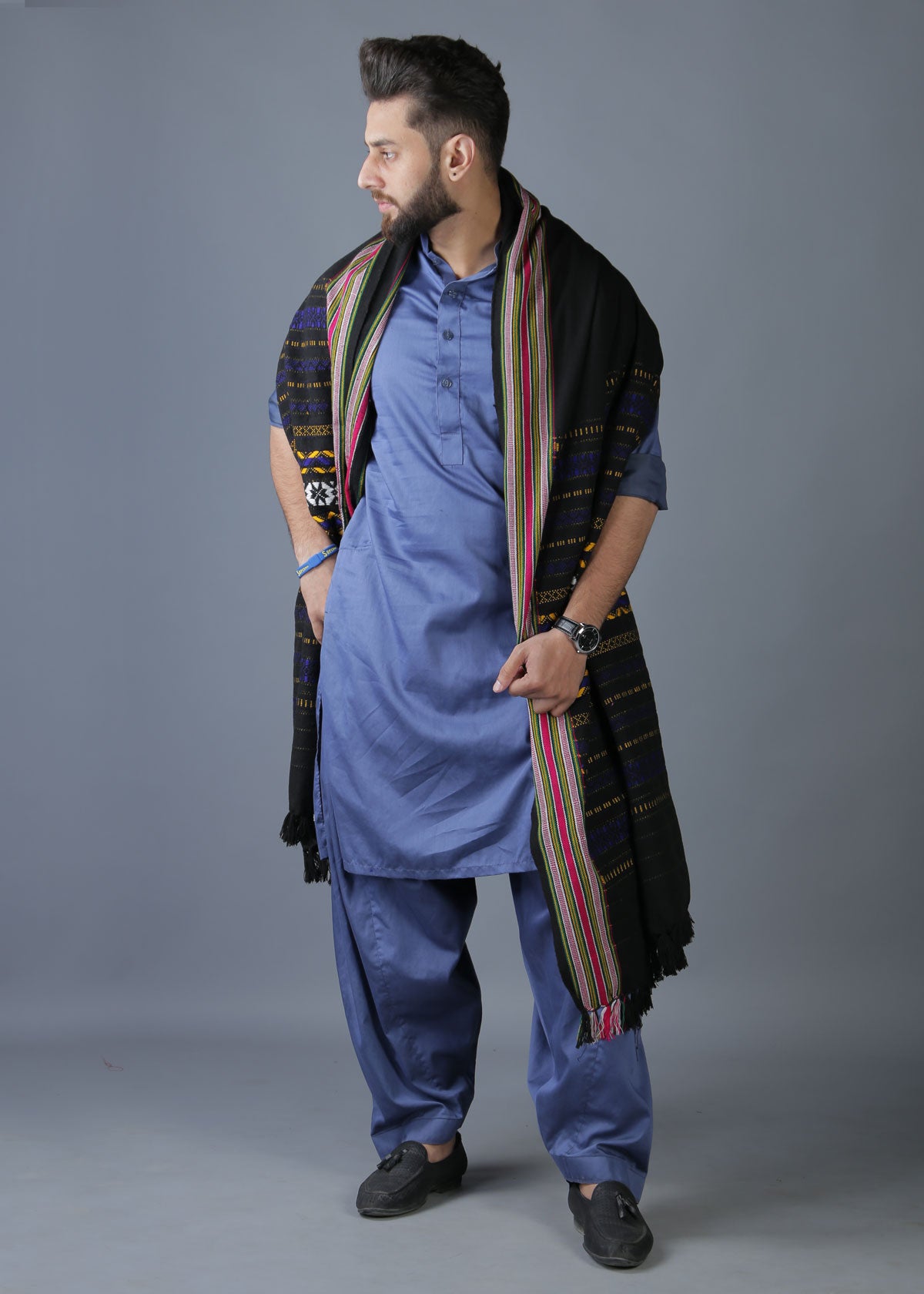 Hyderabadi Wadera Shawl: Elegance Meets Comfort in Multi-Color (Black Base)